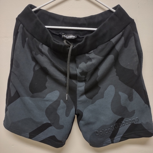 Dolce & Gabbana Shorts - Picture 2 of 6